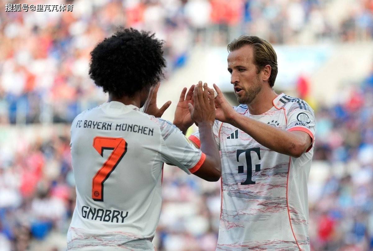 破纪录的机会来了！单赛季101球神迹就在面前，但凯恩想要欧冠